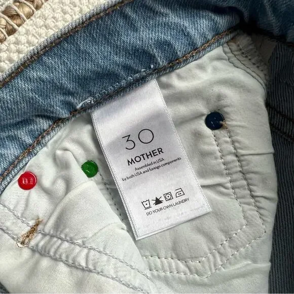 Mother Snacks The Fun Dip Puddle Slice Jeans in Lots of Nibbles Women’s Size 30